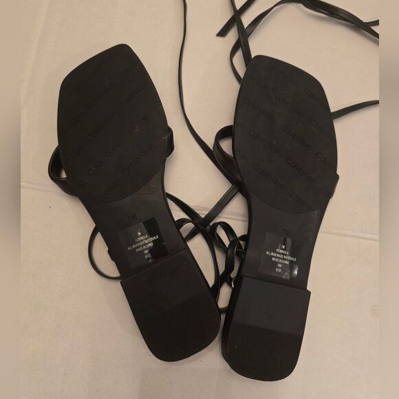 Calvin Klein Gladiator Black Sandals Size 7 In Black - Picture 3 of 5